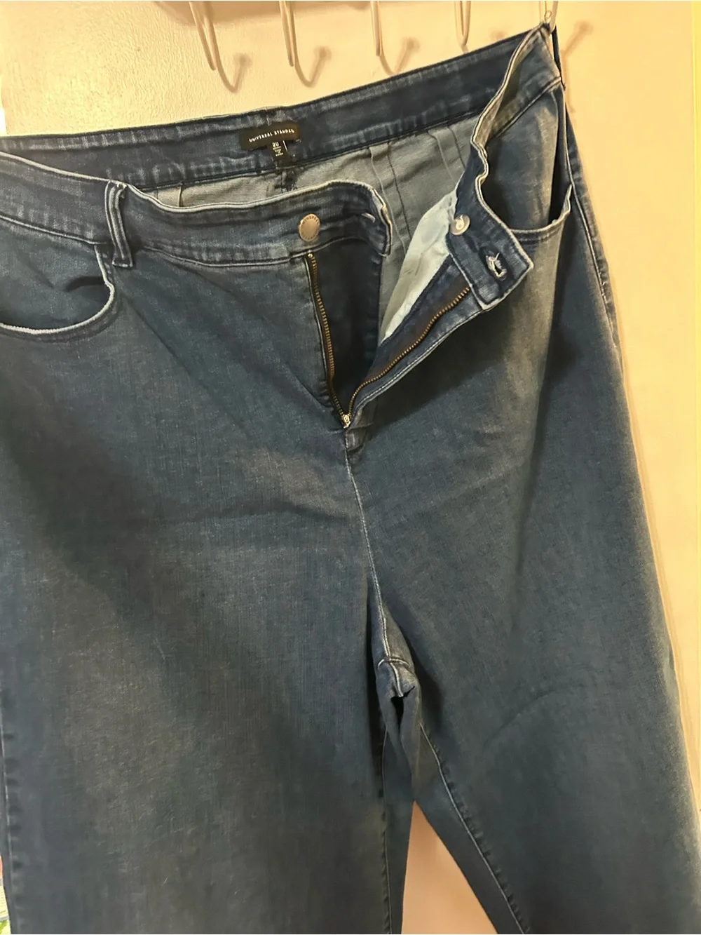 Universal Standard High Waisted Wide Leg Dark Blue Denim Pants EUC (worn once) - Picture 4 of 6